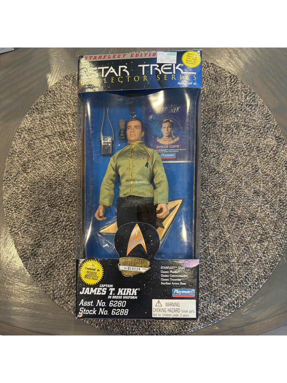 Star Trek Collector Series Captain James T Kirk Action Figure Playmates 1995 NIB